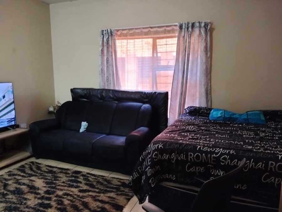 1 Bedroom Property for Sale in Potchefstroom North West